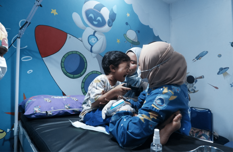 Tips Jitu Mengatasi Anak Tantrum Saat Khitan Tanpa Drama